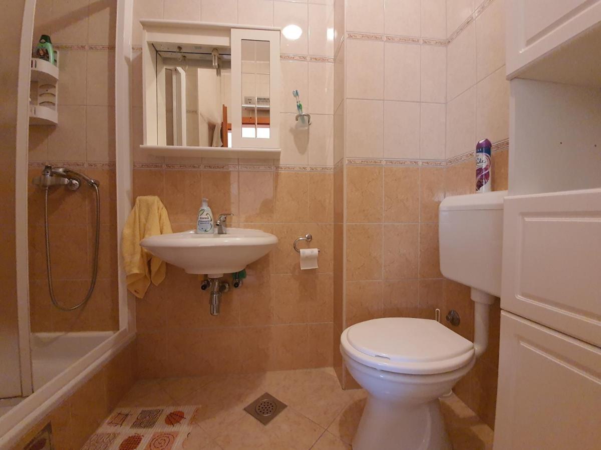 Apartments Coral Novalja Ngoại thất bức ảnh